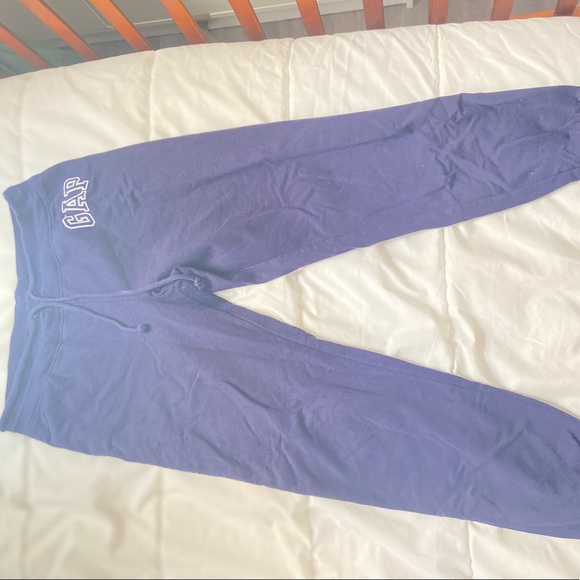 GAP Pants - Navy blue Gap sweatpants